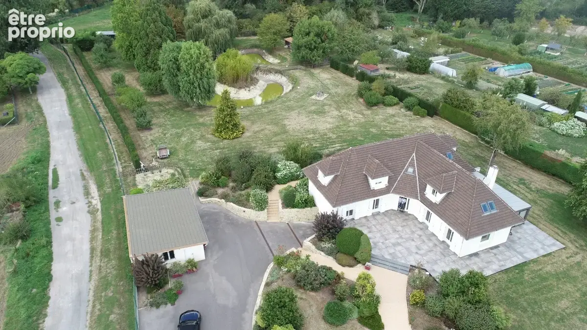 LAON (02) à vendre propriété d'exeption de 330 m2 et son terrain de 9000 m2 - photo 2