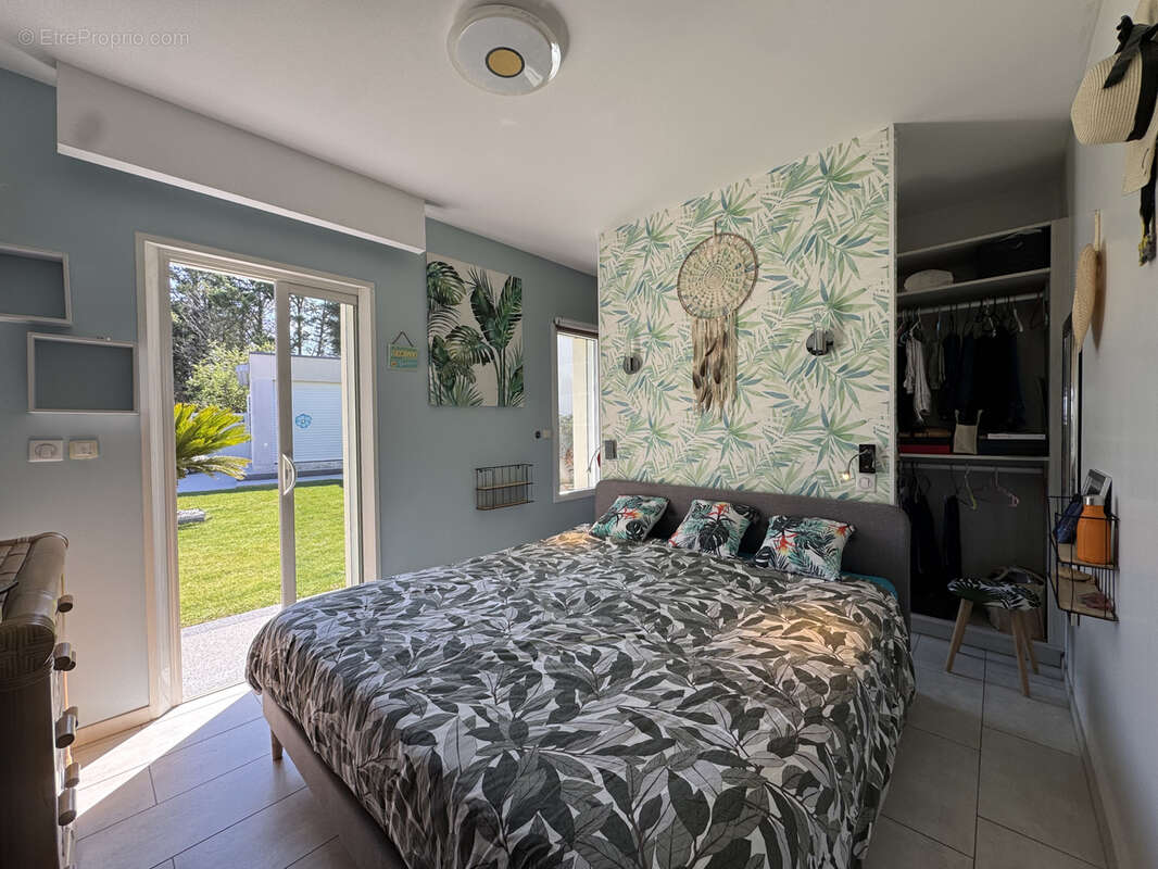 Maison à MONTBOUCHER-SUR-JABRON