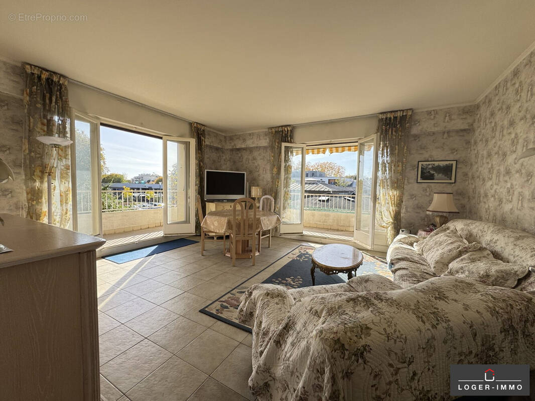 Appartement à FONTENAY-SOUS-BOIS