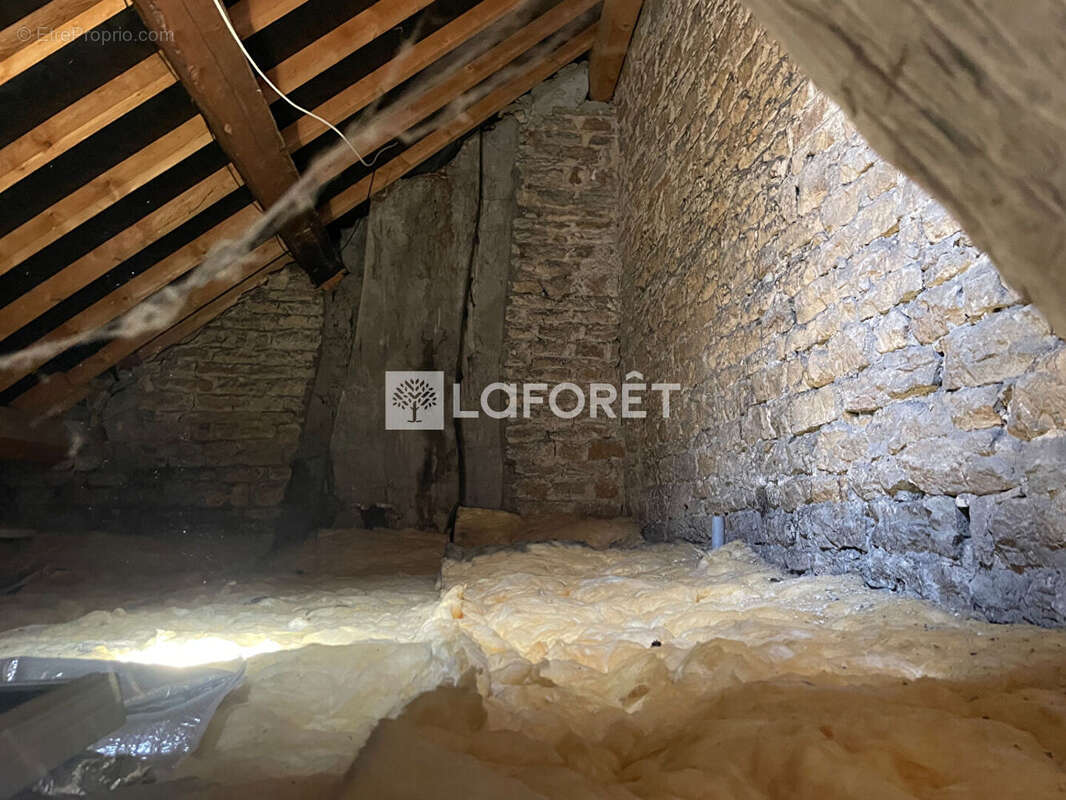 Maison à LONS-LE-SAUNIER