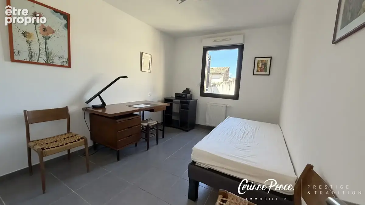 Nimes centre quartier recherche p3 95m2 terrasse garage 2 voitures ascenseur propose par corinne ponce - photo 8