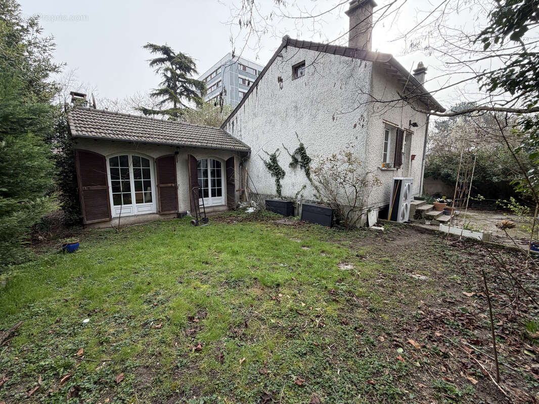 Maison à HOUILLES