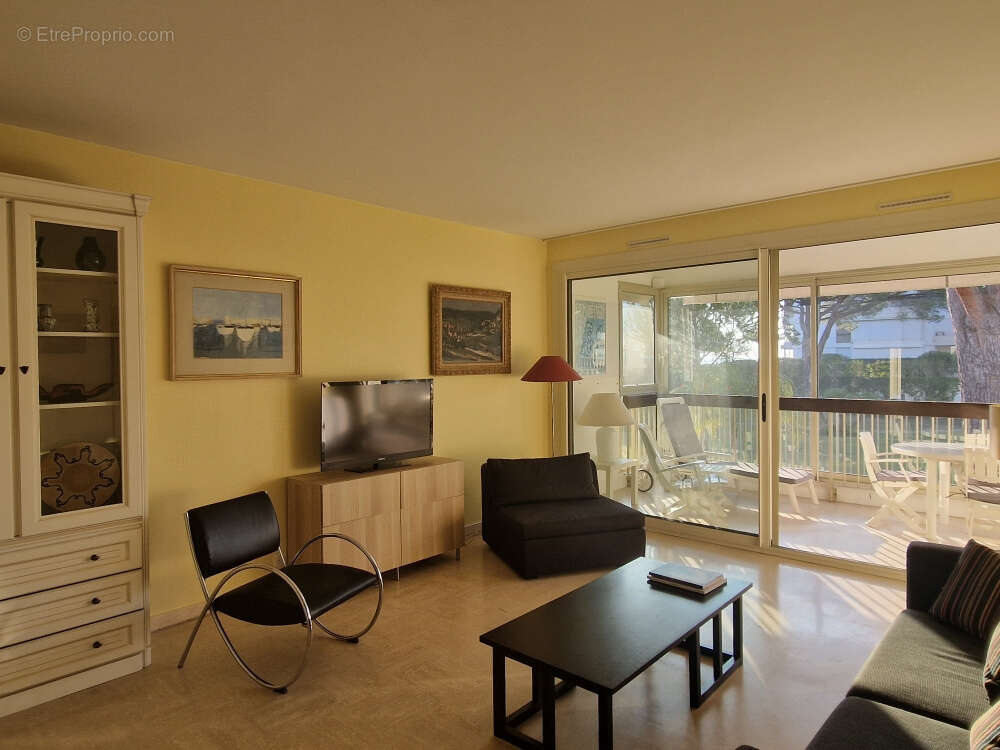 Appartement à MANDELIEU-LA-NAPOULE