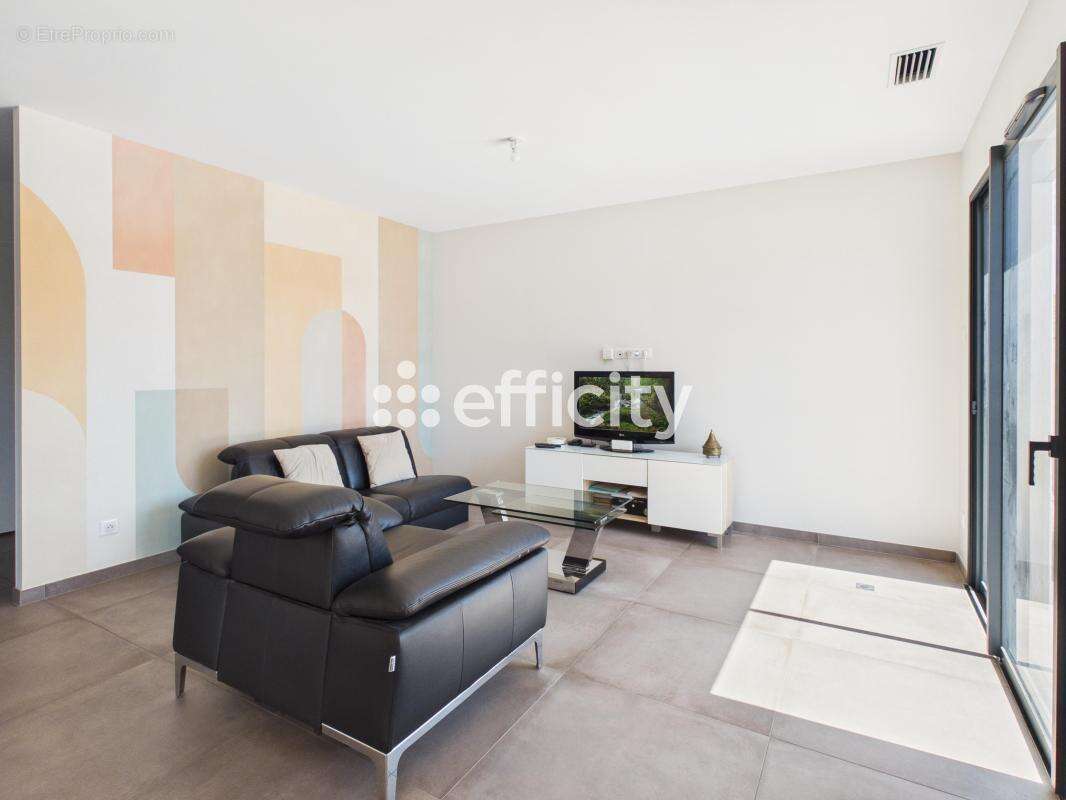 Maison 163 m² à Peronnas  - photo 15