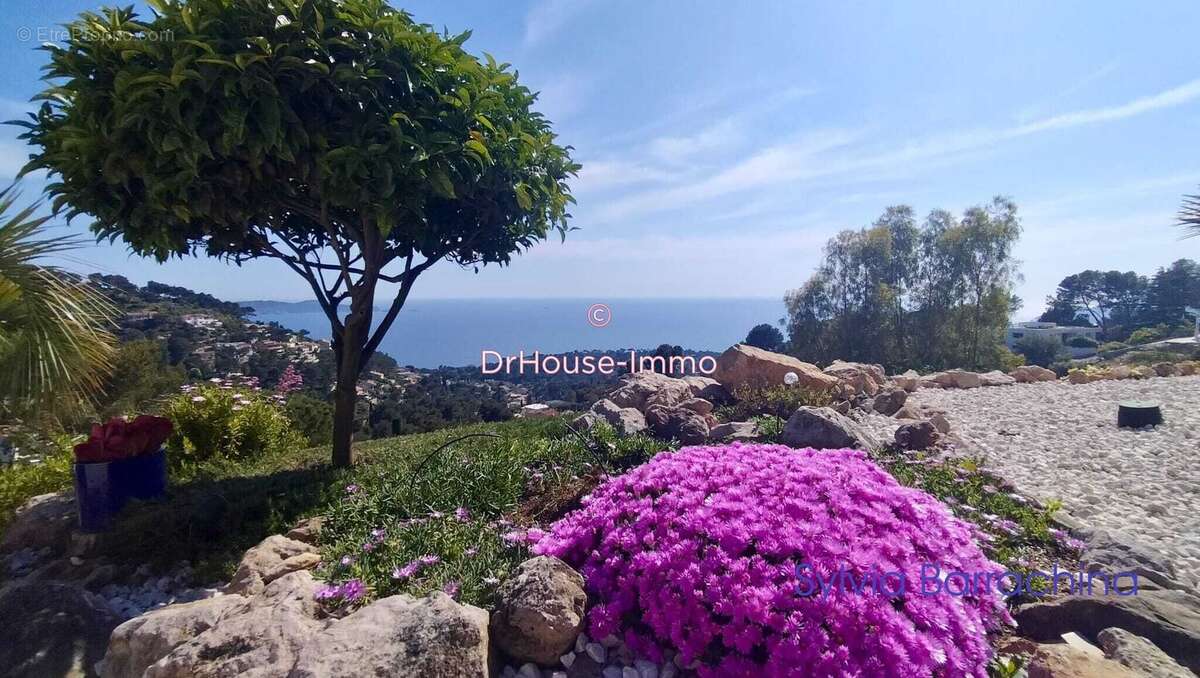 Maison à CARQUEIRANNE