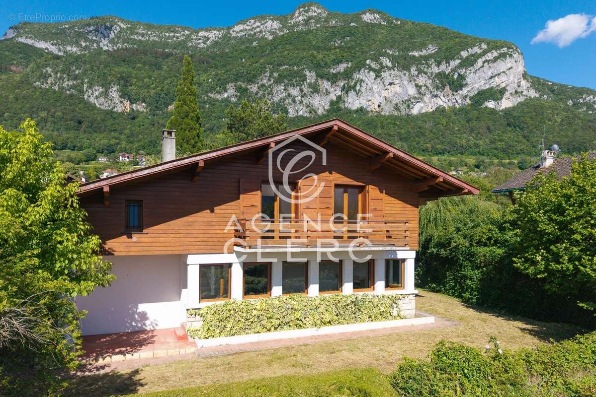 Maison à VEYRIER-DU-LAC