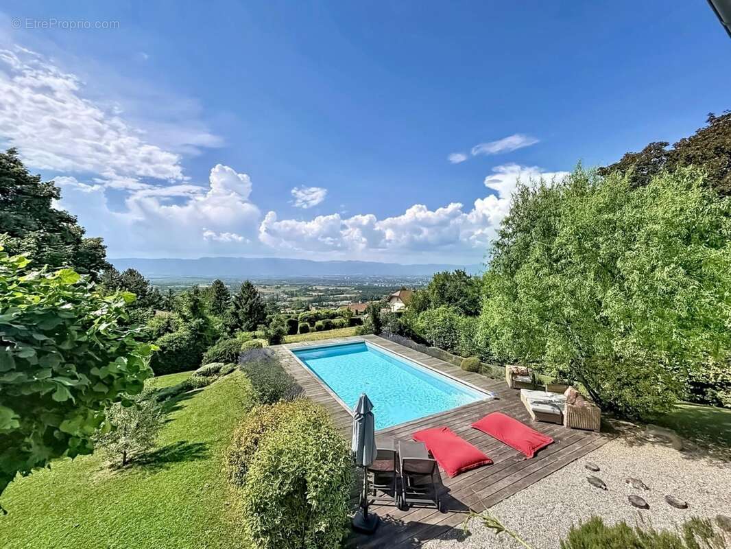 Propriété 7 pièces d'exception 380m2 avec terrain à construire 1000M2 sur les hauteurs de Collonges-sous-Salève – Calme, Vue Jur - photo 3