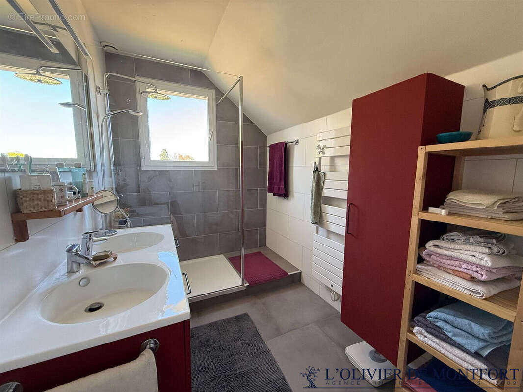 Maison Montfort L Amaury 4 pièce(s) 80 m² - photo 11