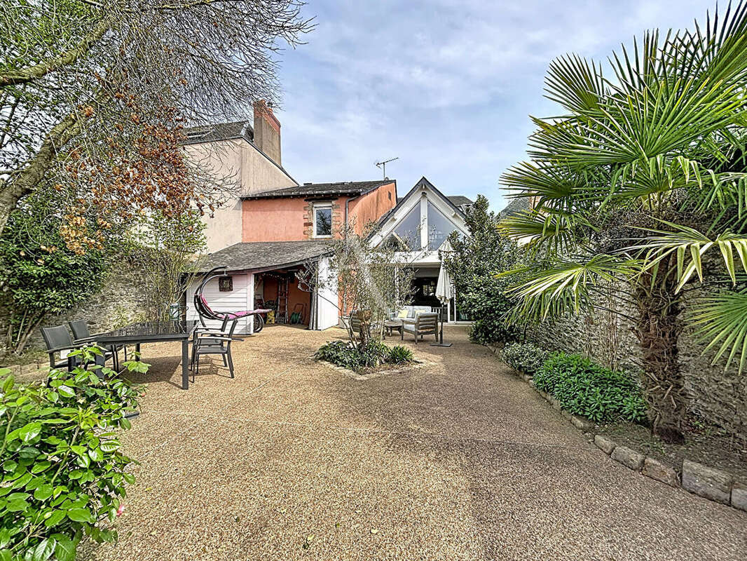 Maison à CHATEAU-GONTIER