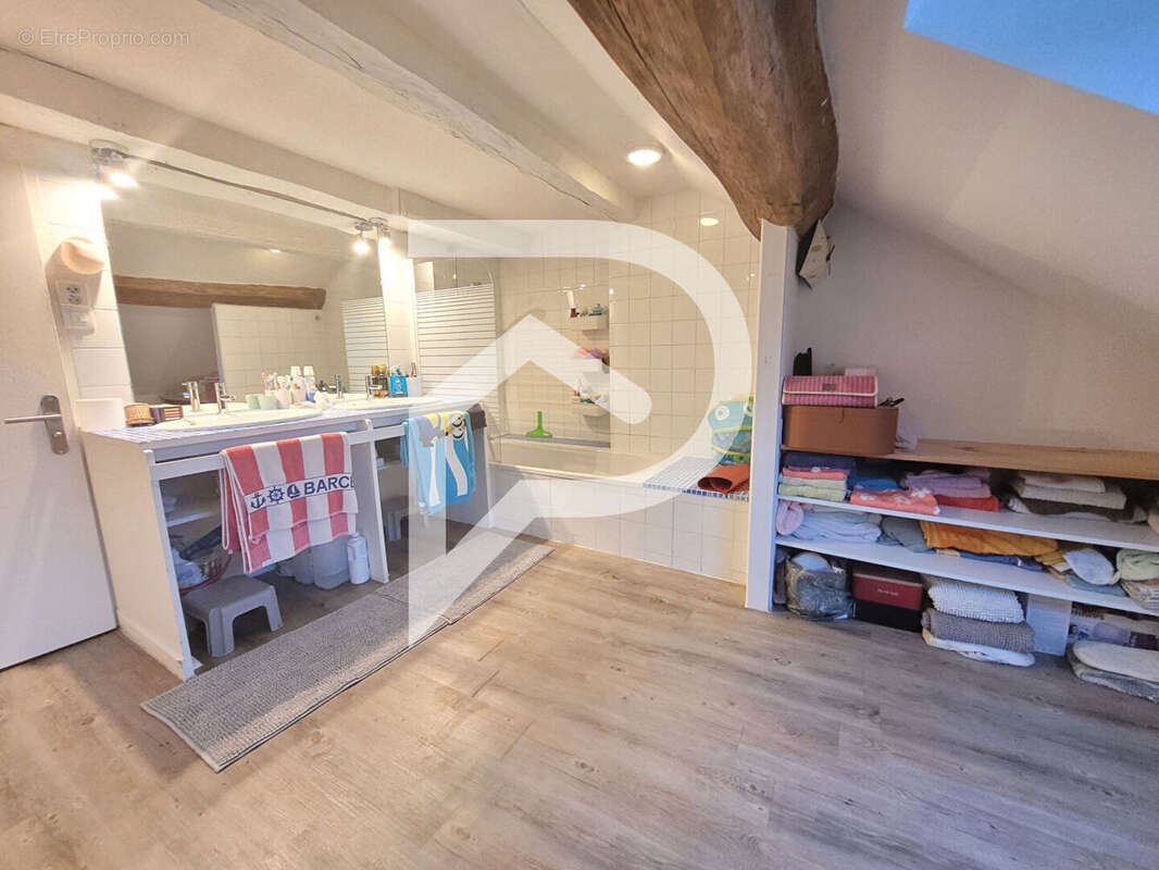 Maison à BLESSONVILLE