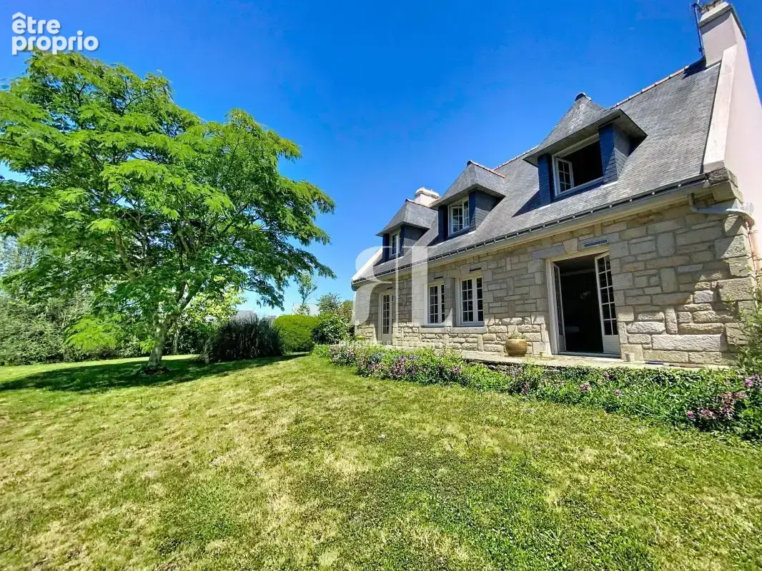 Photo Maison à Cleguer au prix de 332 960€