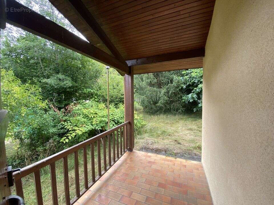 Maison Type T4 avec garage terrain 1328 m2 - photo 6