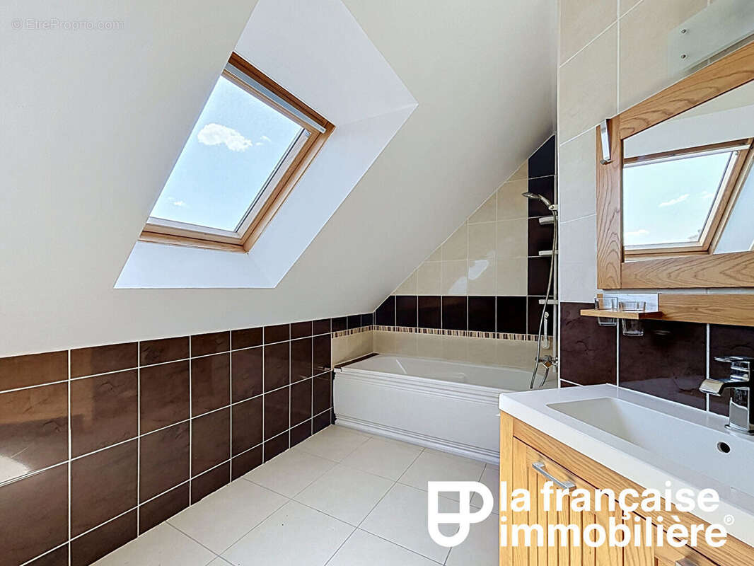 Maison Bais - fonctionnelle- 5 chambres- luminosité - photo 9