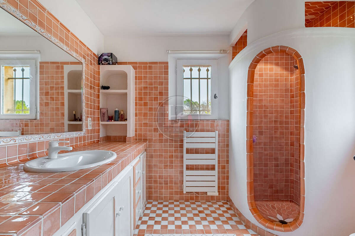 Villa provençale - 158 m2 - Piscine - photo 9