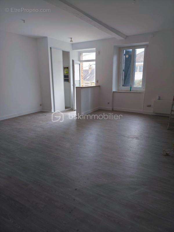 Maison à PORT-BRILLET