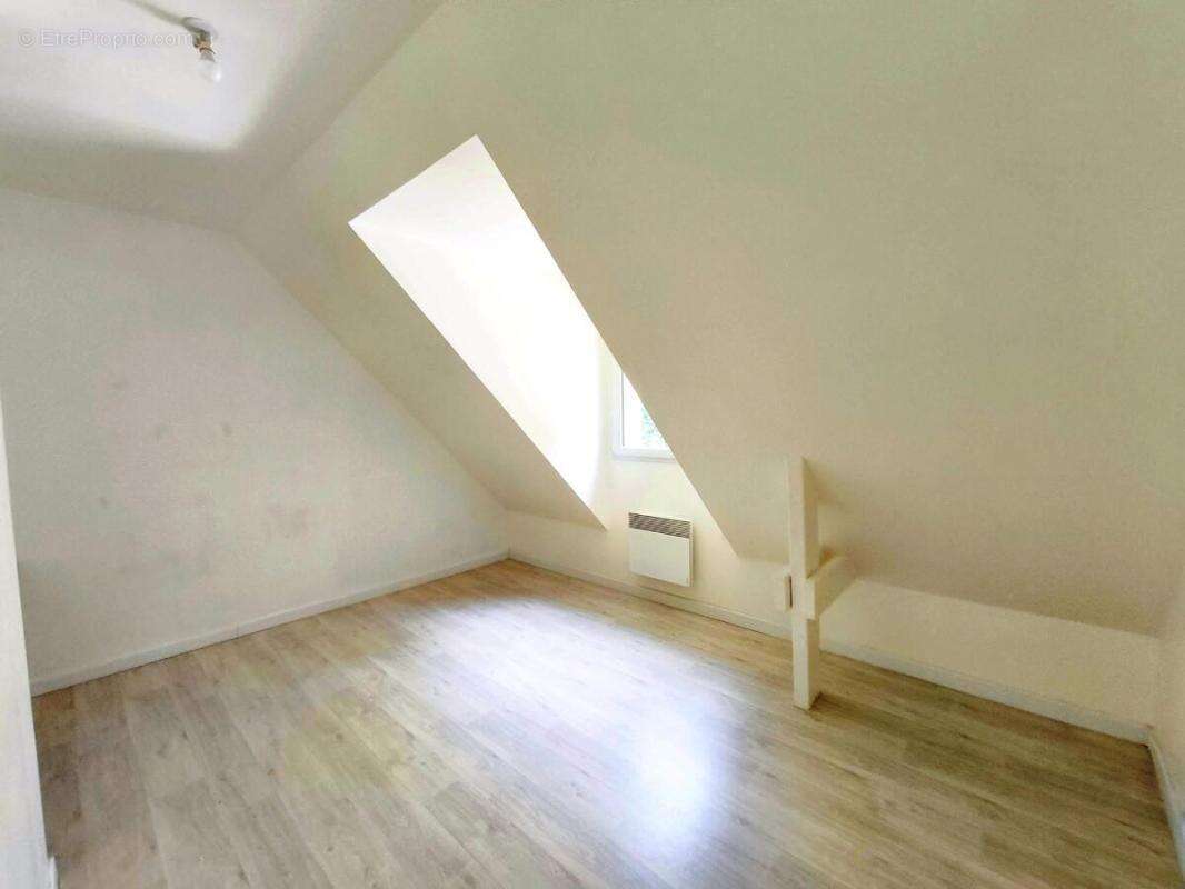 Maison 124 m² à Cournon  - photo 7