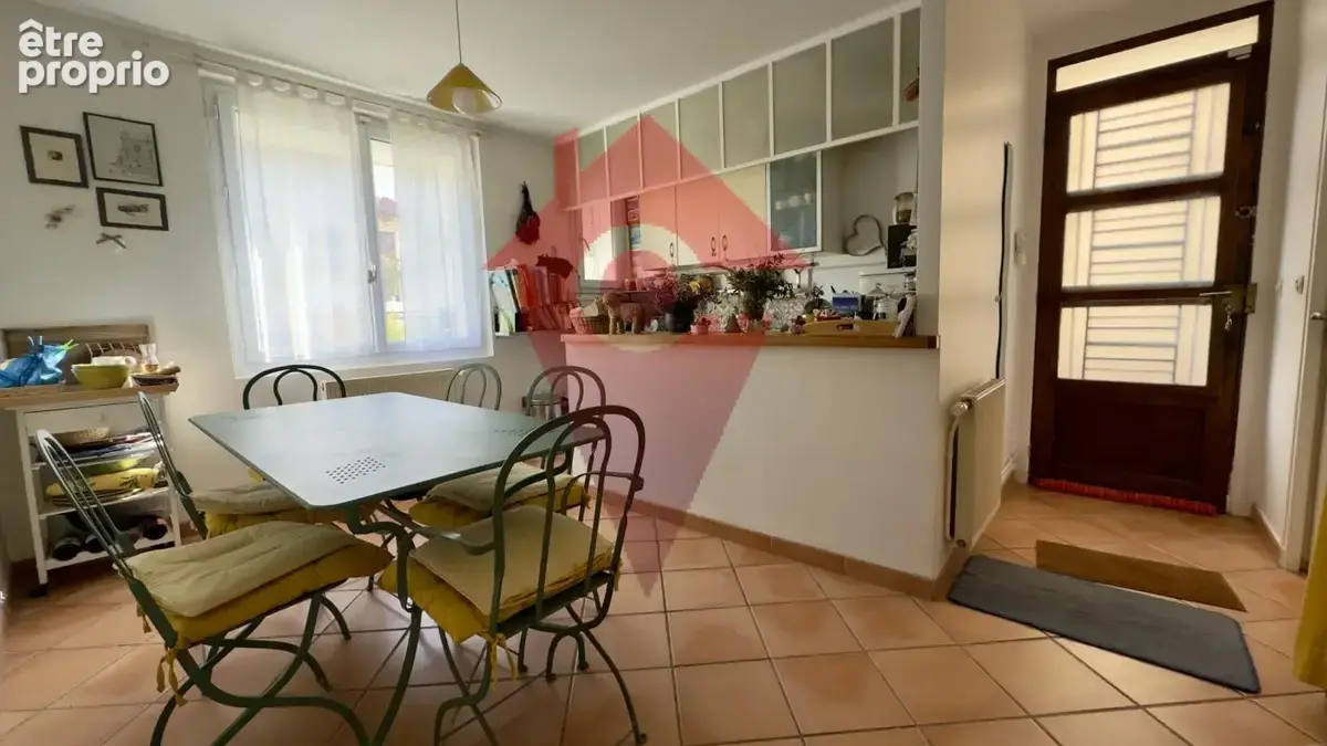 Maison familiale avec jardin, 4 chambres et fort potentiel - photo 6