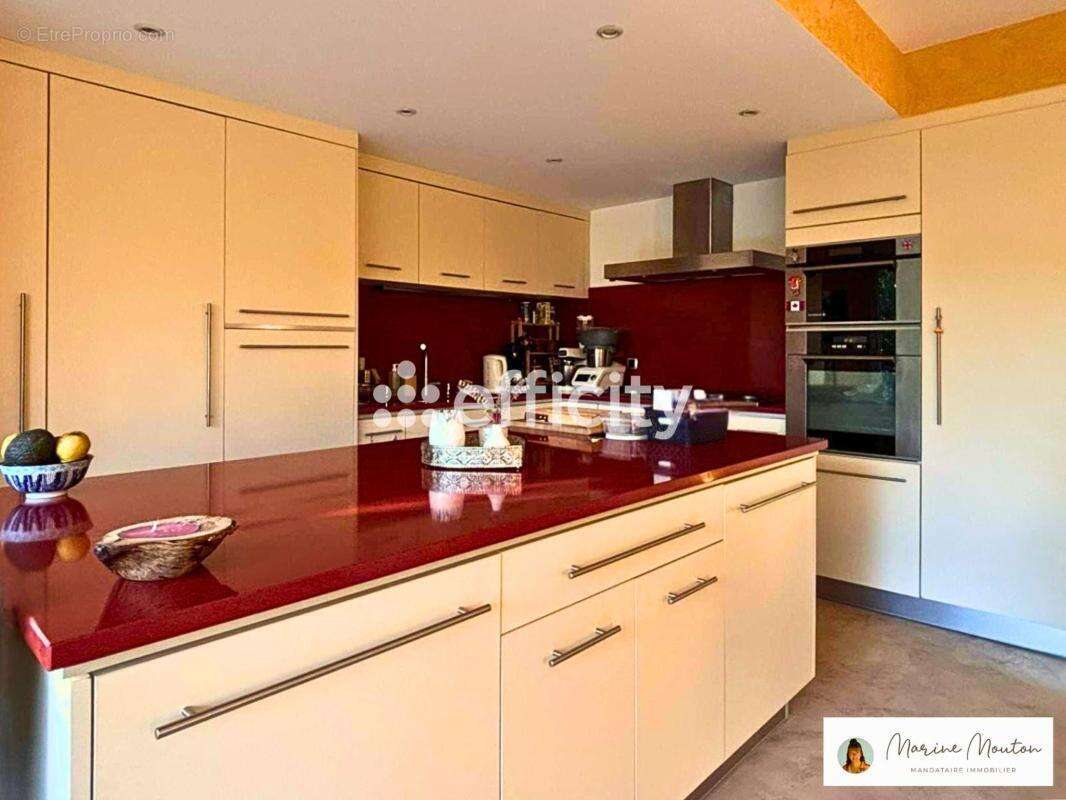 Maison 174 m² à Privas  - photo 2