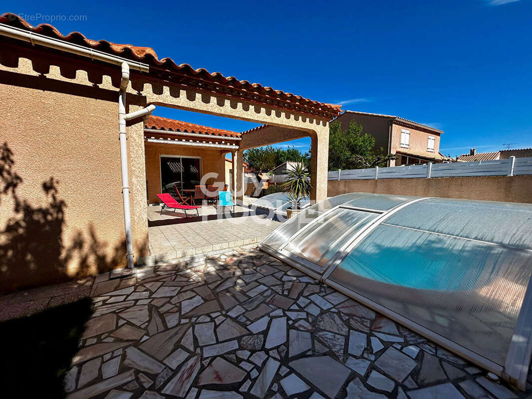 Maison à VILLENEUVE-DE-LA-RAHO