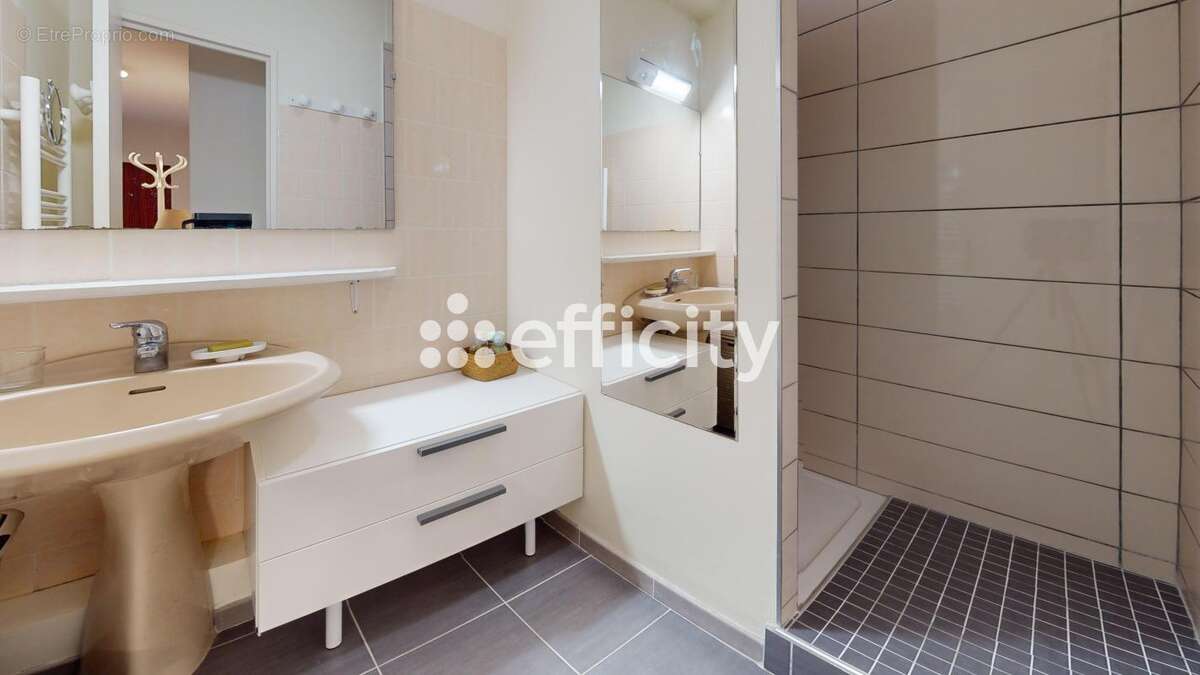 Appartement à SAINT-PHILIBERT