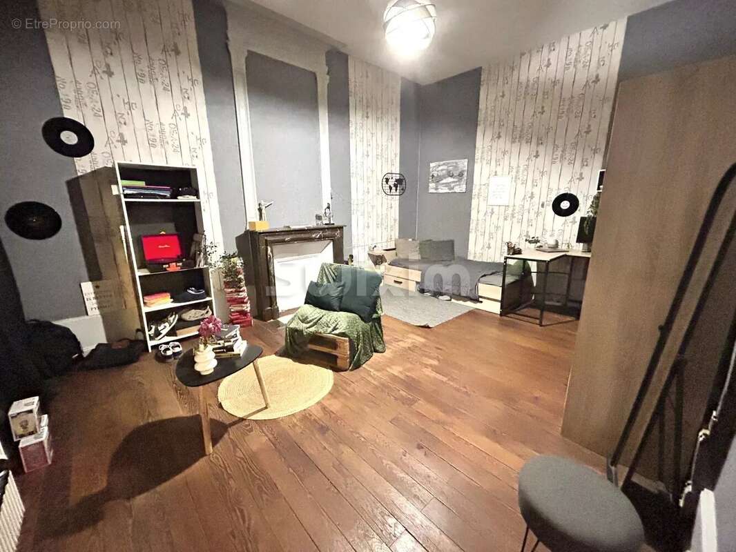 Appartement à AUXONNE