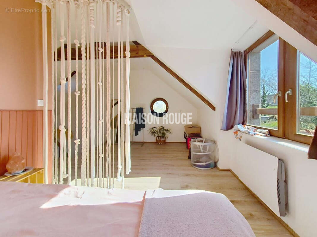 Maison à LANVALLAY