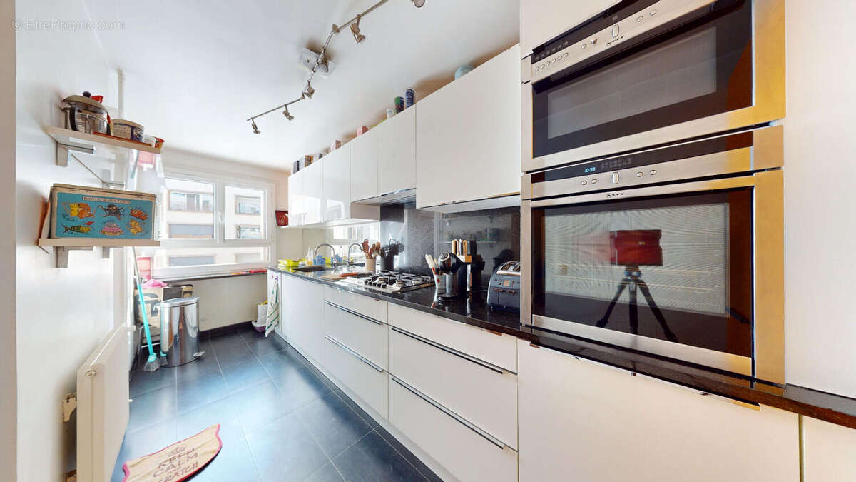 Appartement à PARIS-19E