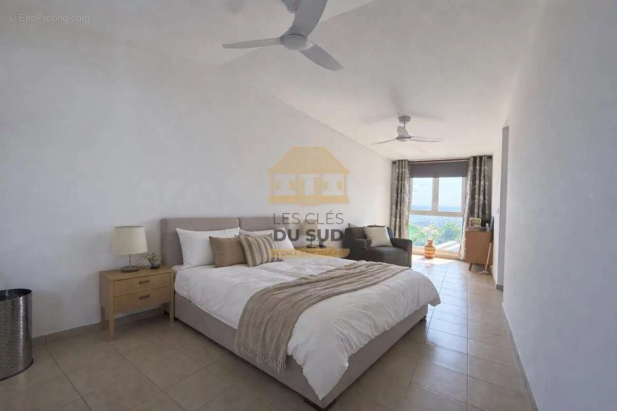 Maison à PETITE-ILE