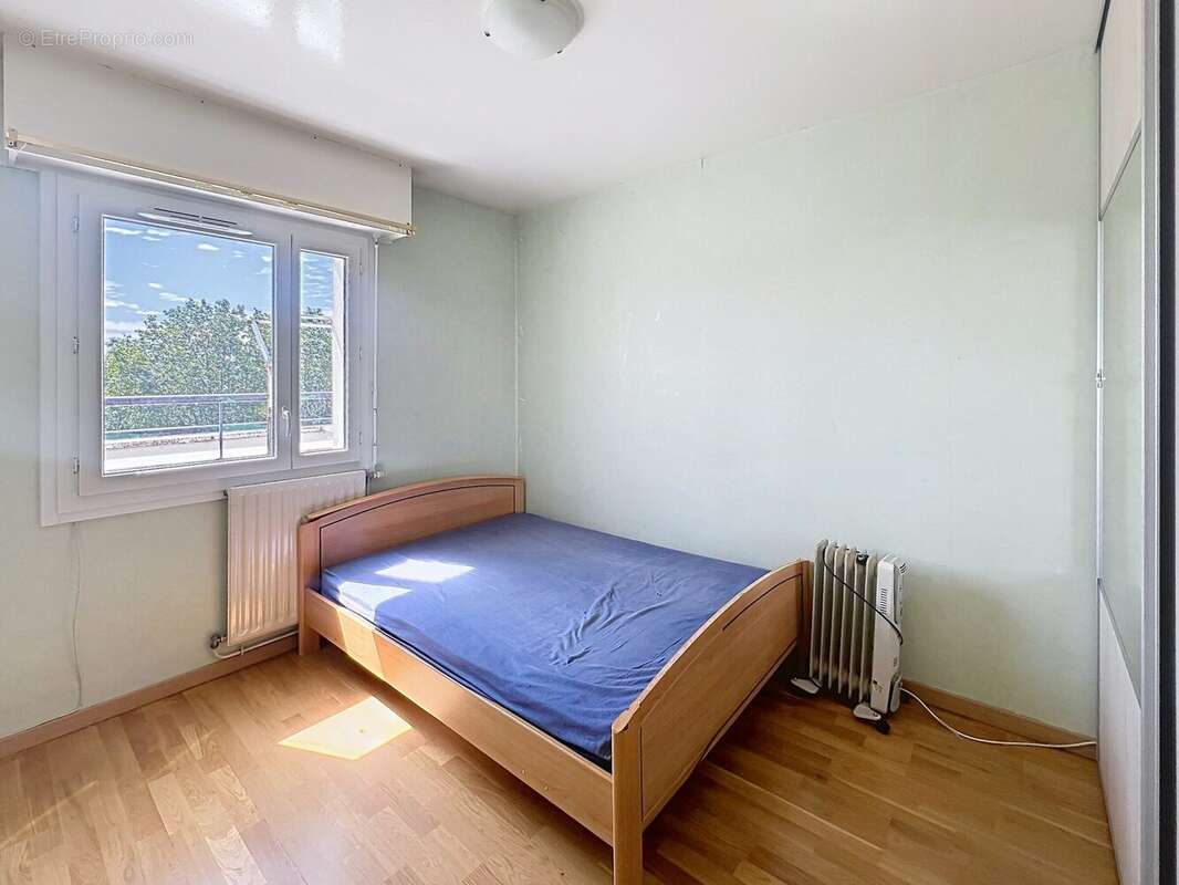Appartement 80 m² à Sevran  - photo 4
