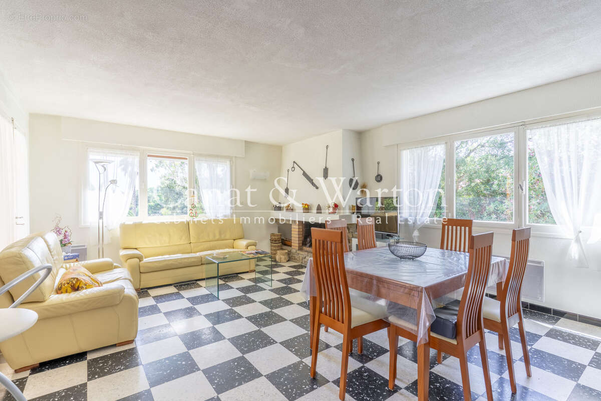 Maison à LA CROIX-VALMER