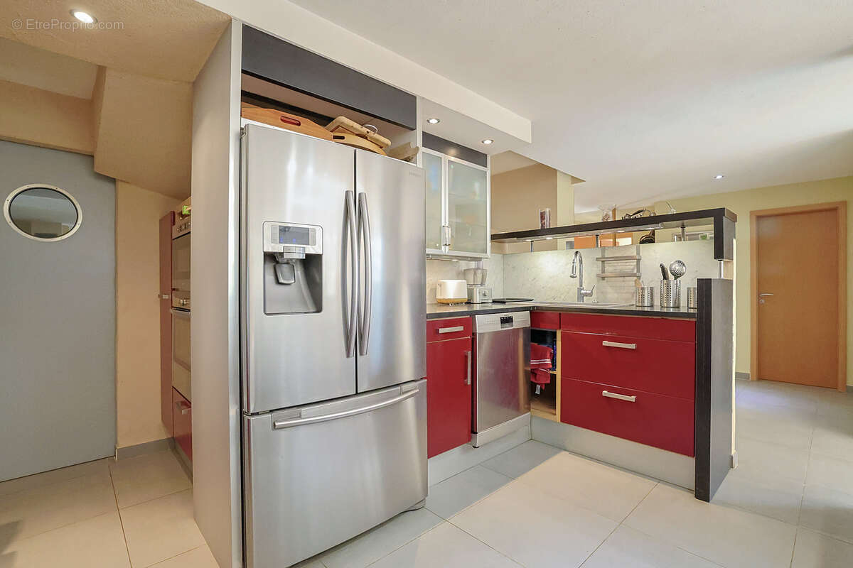 Maison à SOLLIES-PONT