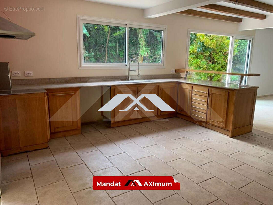 Maison à SAINT-PHILIPPE