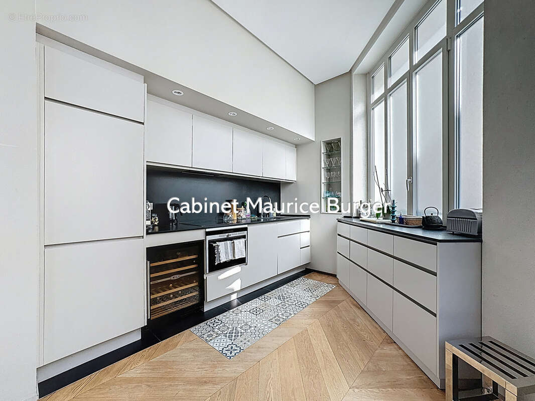 Appartement à PARIS-2E