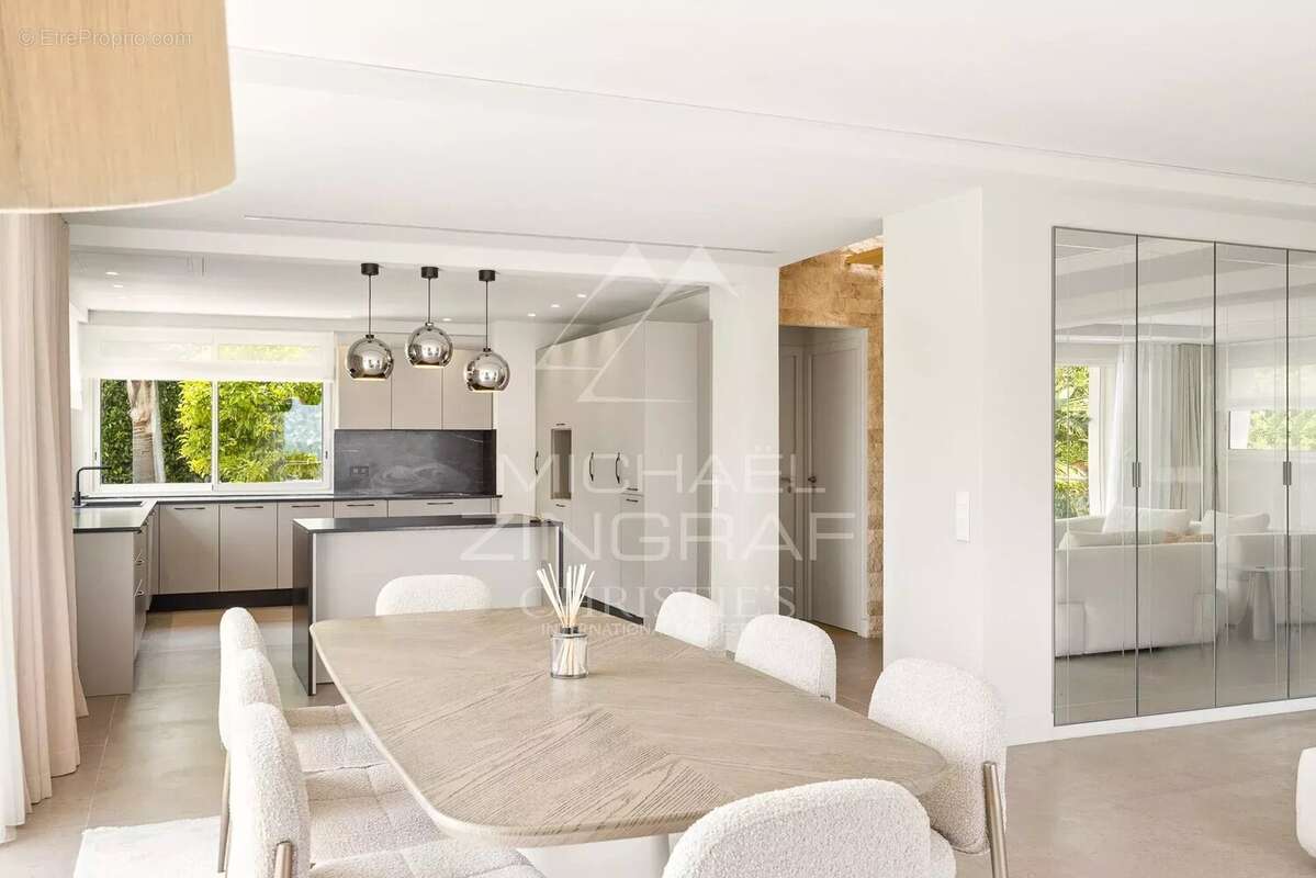 Splendide villa contemporaine rénovée  de 320 m² située dans un domaine privé - photo 3