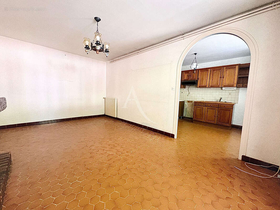 Maison Nieuil L Espoir 4 pièce(s) 89 m2 - photo 2
