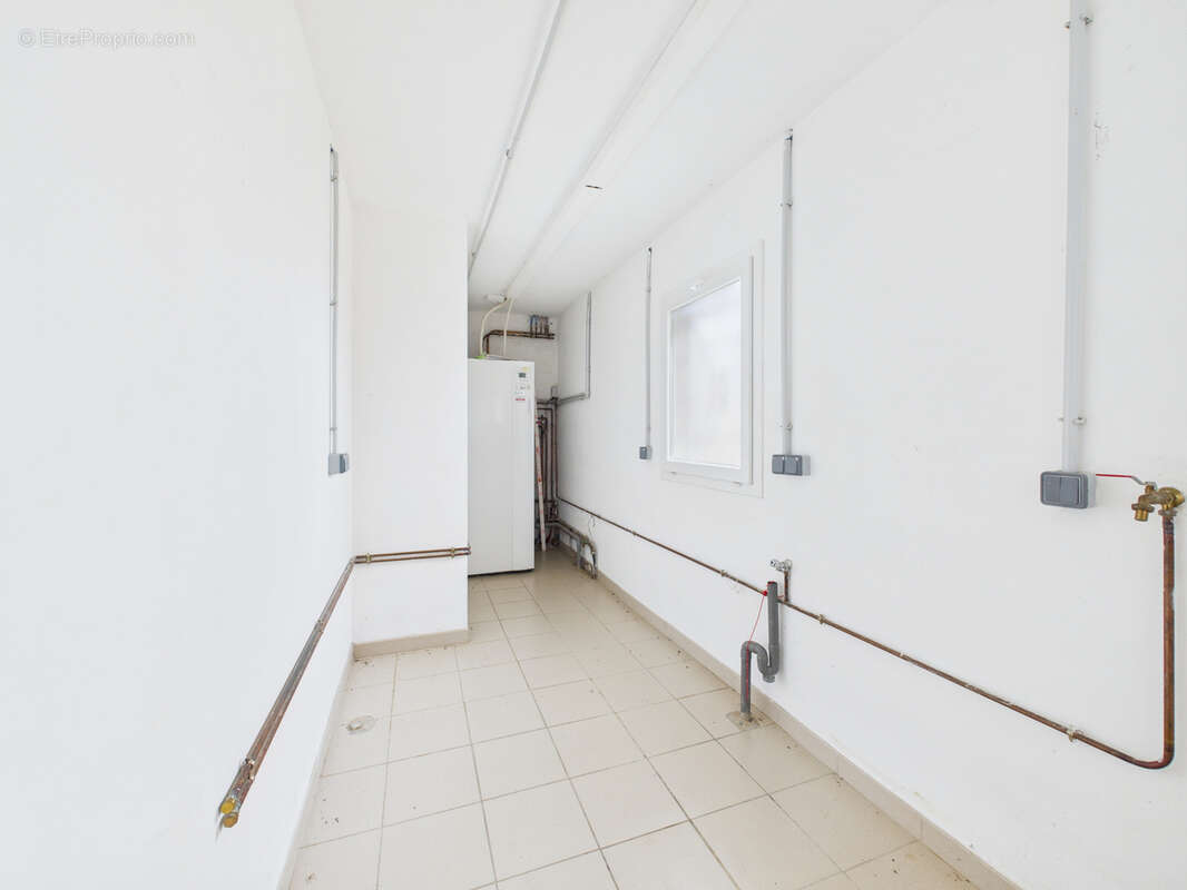 Maison à SAINT-PIERRE-EYNAC