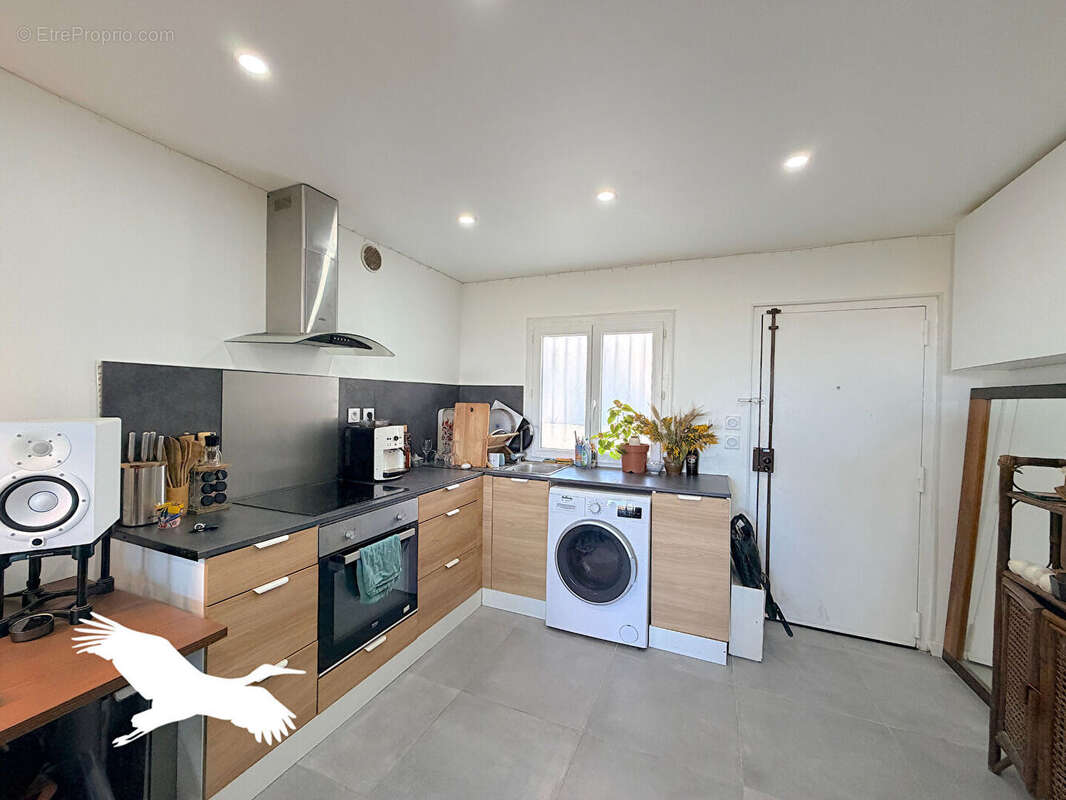 Appartement à MARSEILLE-4E