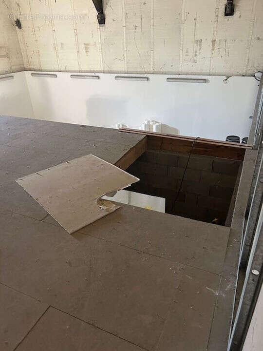 Commerce à VILLEMATIER