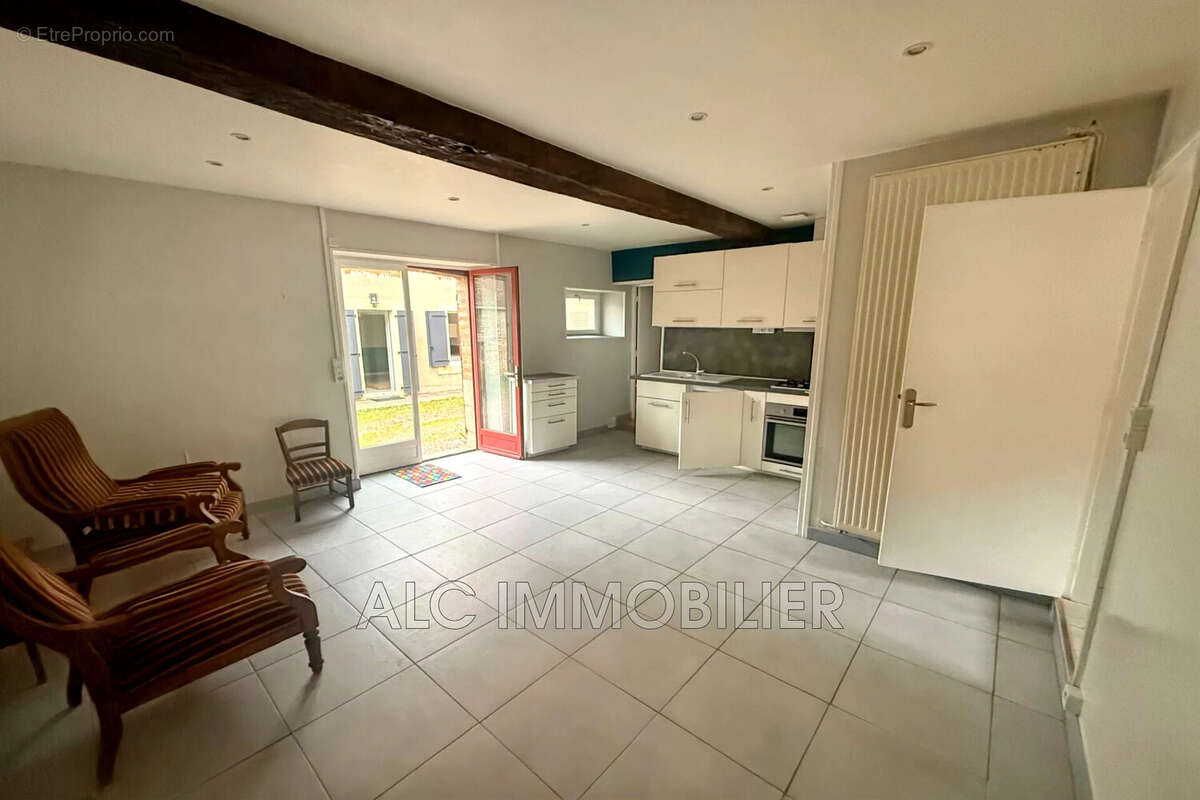 Appartement à ESSAY