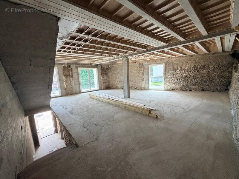Maison à CHAPAREILLAN