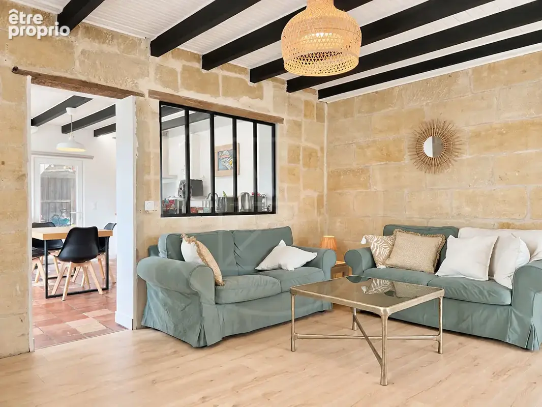 Photo Maison à Lussac au prix de 222 000€