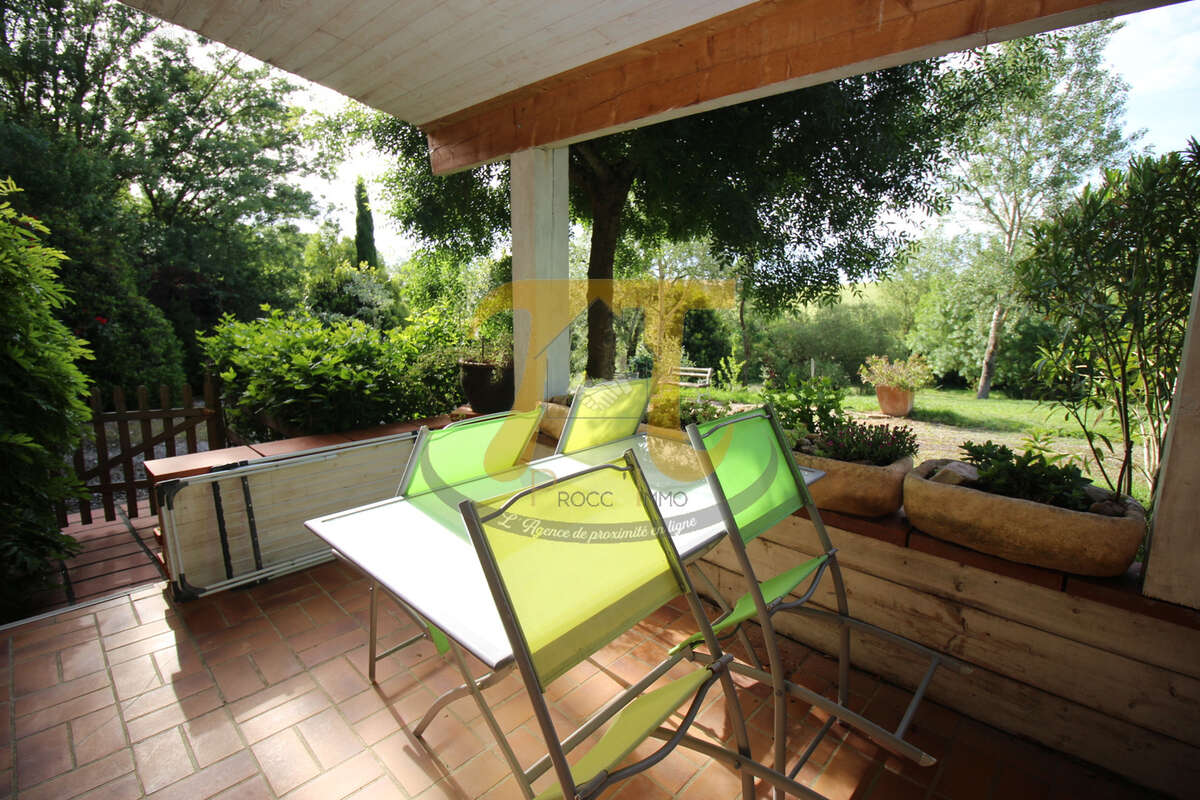 Grande maison en pierre avec piscine , intégrant un gîte 4 places - Par arboré de 2 hectares. - photo 18