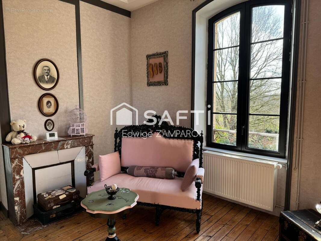 Maison 379 m² à Champagnac-La-Riviere  - photo 7