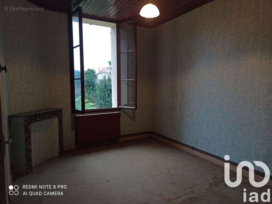 Photo 8 - Maison à LAMOTHE-LANDERRON