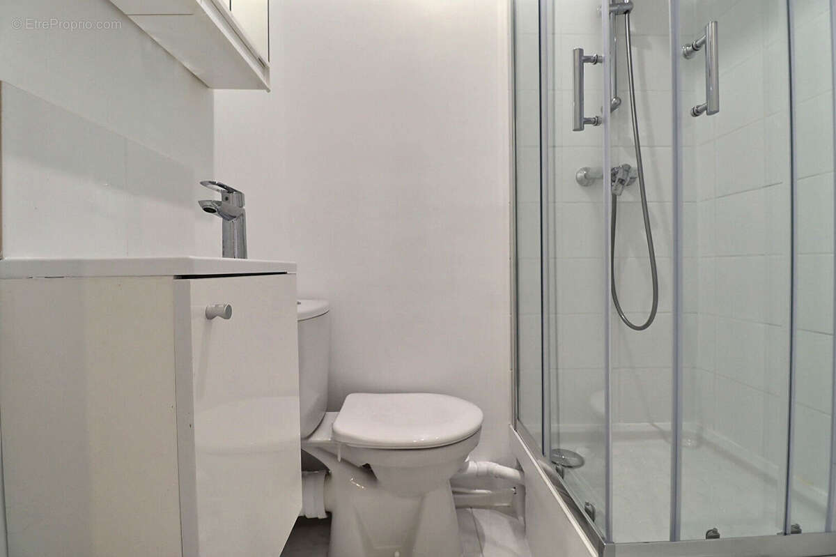 Appartement 2 pièces de 43 m² à 10 min de la gare des Vallées - photo 3