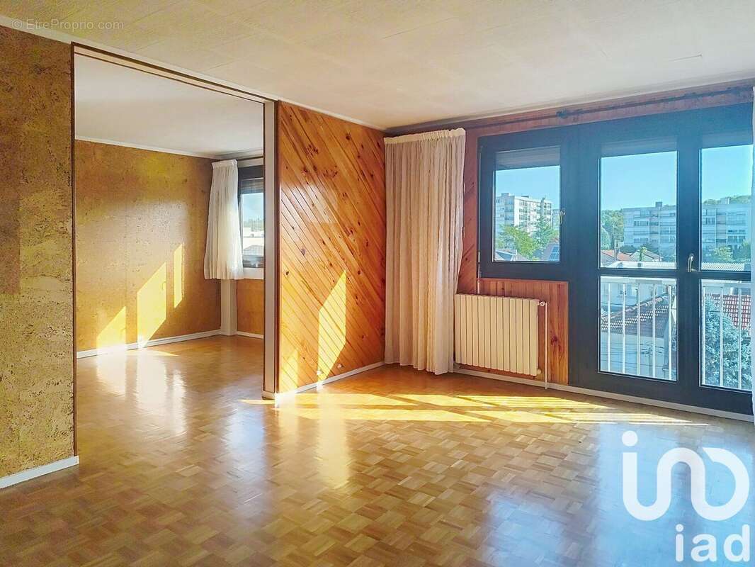 Photo 2 - Appartement à LIVRY-GARGAN