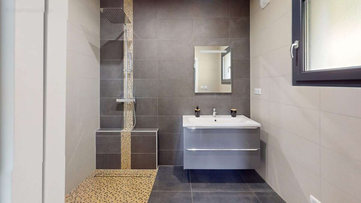 Maison 156 m² à Essert  - photo 4