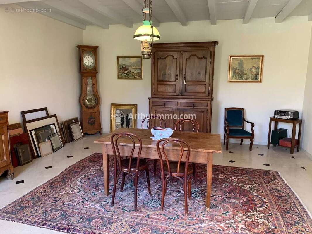 Maison à SAINT-MARTIAL