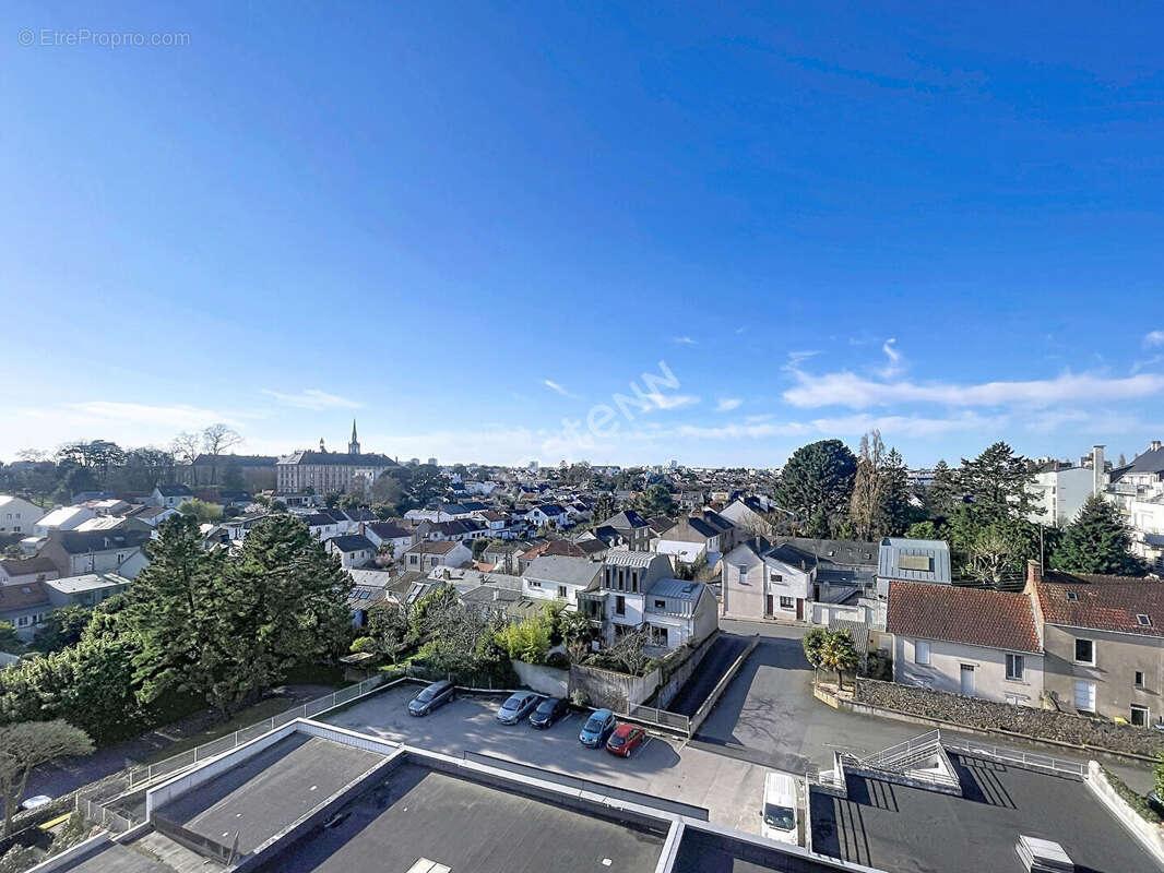 Nantes Rond-Point de Rennes - T3 avec belle vue avec terrasse et garage en sous-sol - photo 8