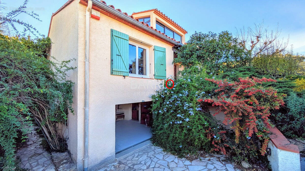 Maison à LAROQUE-DES-ALBERES